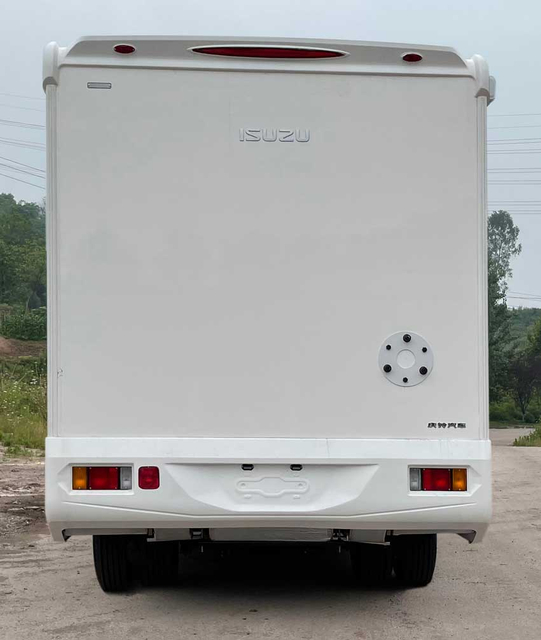  庆铃五十铃 189PS 厢式货车 700P 4x2 QL5060XLJANHAJ