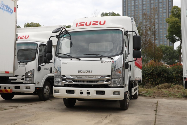  庆铃 五十铃 仓栅车 KV100 4x2 QL5044CCYMVHA