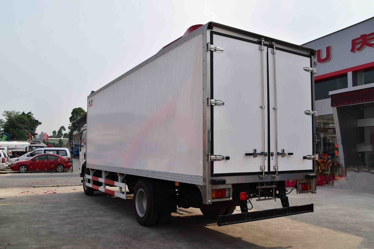 776824.jpg_1200x800_副本