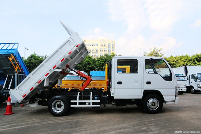  庆铃五十铃自卸车 100P 4x2 QL1070BUHACY 