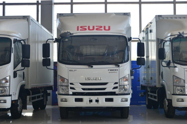  庆铃五十铃 M600 厢式货车 4x2 QL5048XXYBUHA