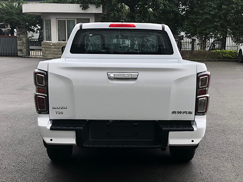  庆铃 五十铃 TAGA 4X2 皮卡 双座欧六 QL1030CZGR