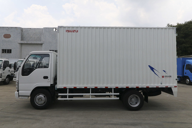  庆铃五十铃厢式货车 100P 4x2 QL5042XXYA6HA