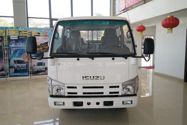  庆铃五十铃厢式货车 100P 4x2 QL5040XXYMVEW