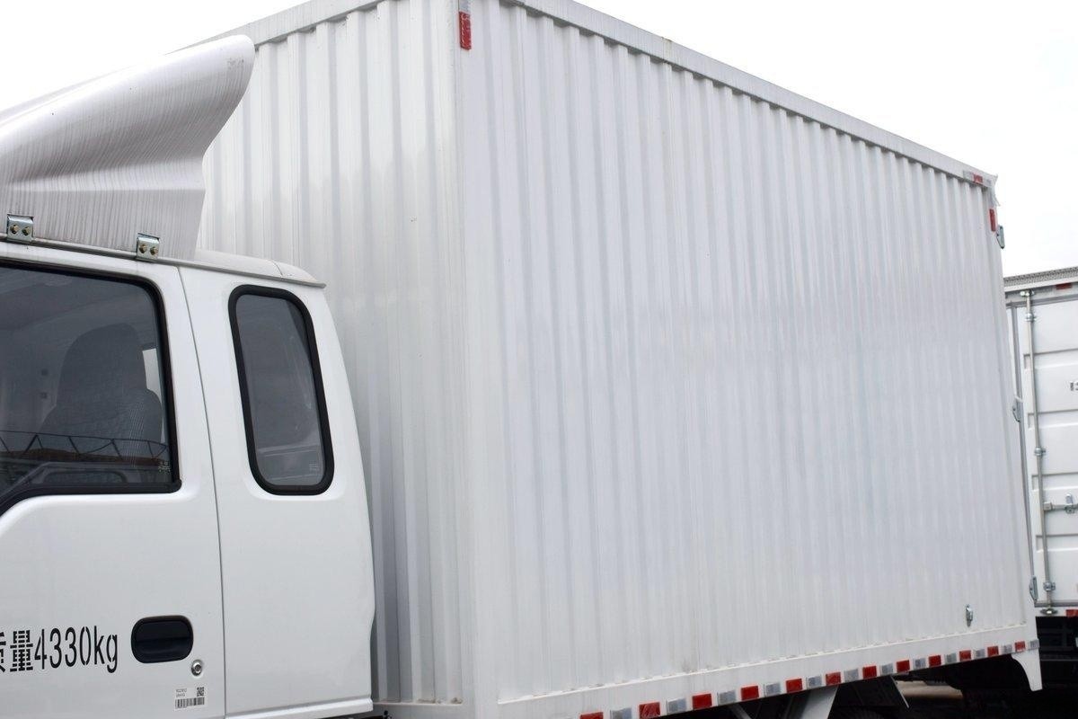  庆铃五十铃厢式货车 100P 4x2 QL5042XXYA6HHJ