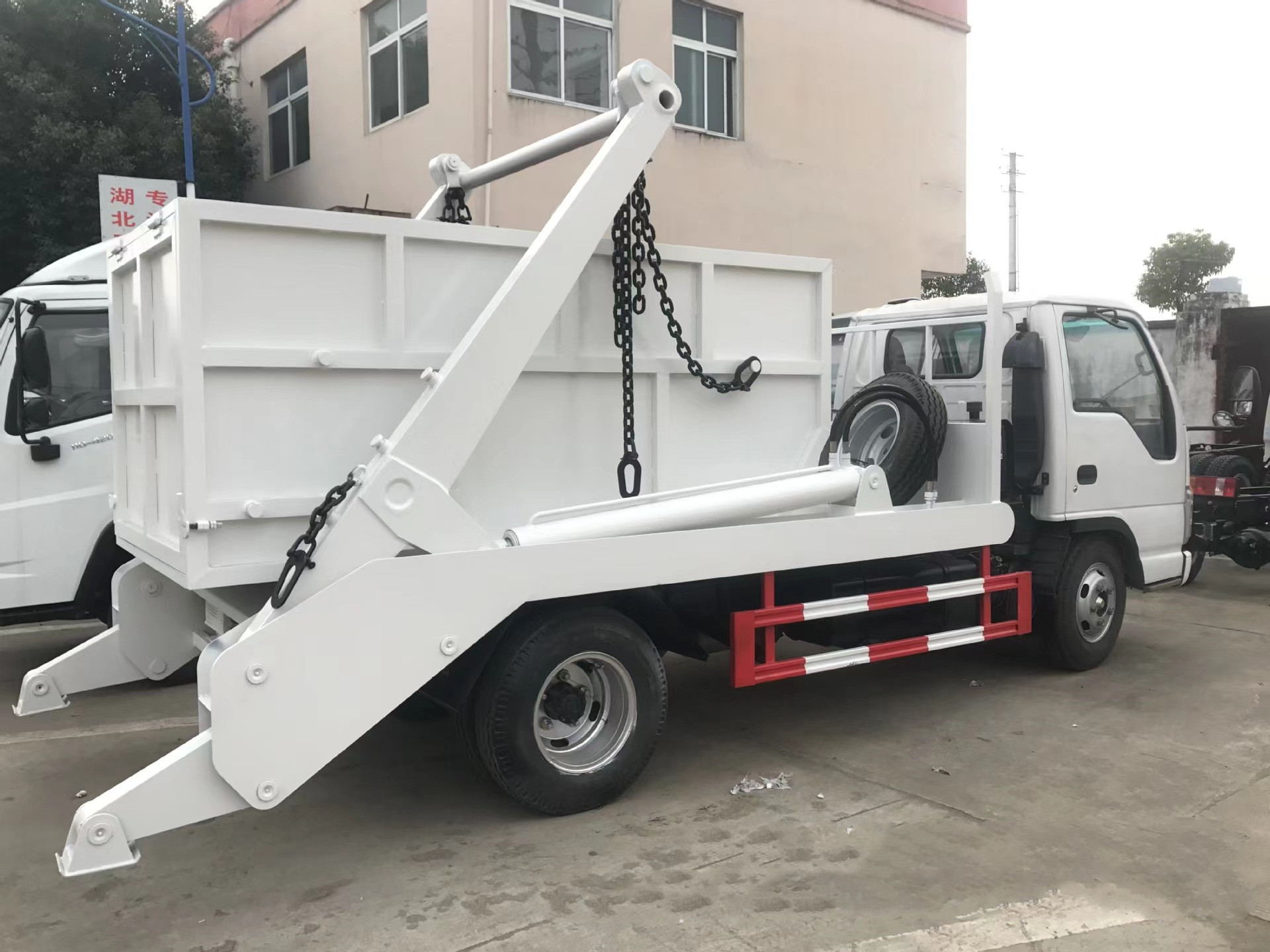 摆臂垃圾车_看图王