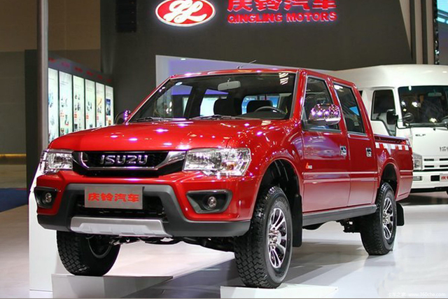 庆铃 T17 4x4 多功能皮卡车 QL1030CBGDC