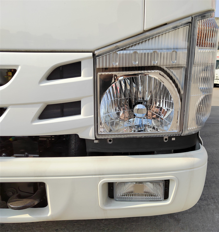  双驾驶室轻卡 (4)