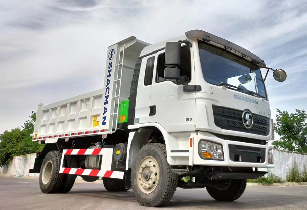 Shacman H3000 6x4 水罐车底盘 