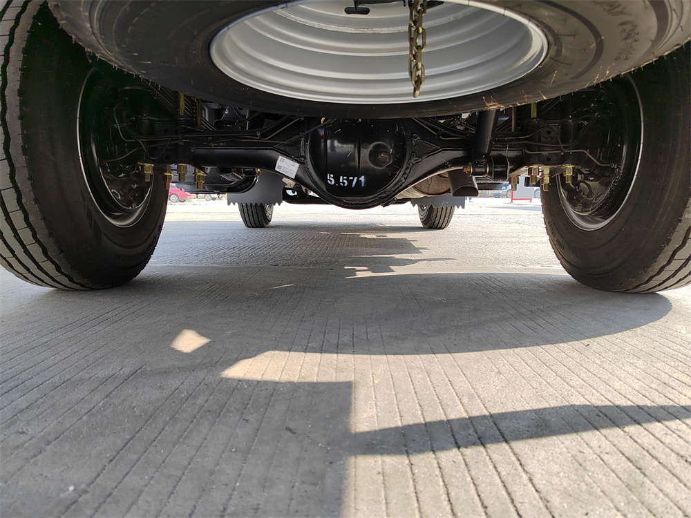 100P双驾驶室轻卡 (15)