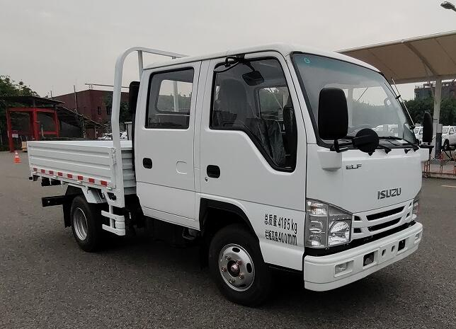  庆铃五十铃轻卡 100P 4x2 QL1040MVFW