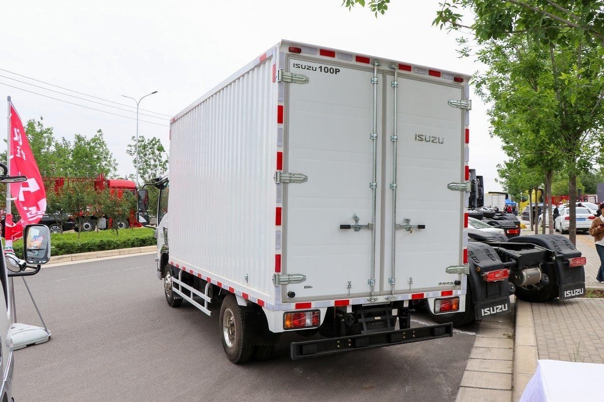 庆铃五十铃厢式货车 KV100 4x2 QL5073XXYUBKA