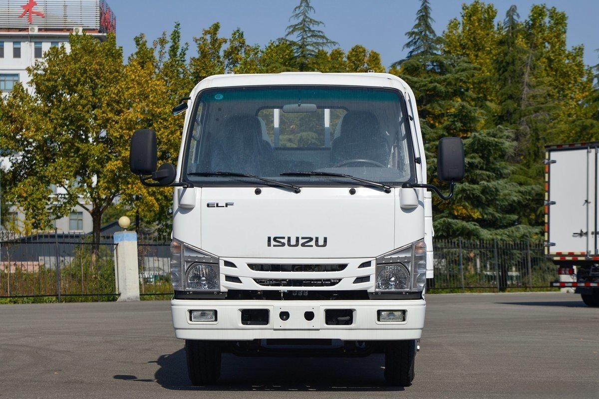  庆铃五十铃轻卡 100P 4x2 QL1040BUHA
