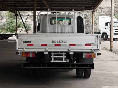 庆铃五十铃轻卡 KV600 4x2 QL1071A5FA