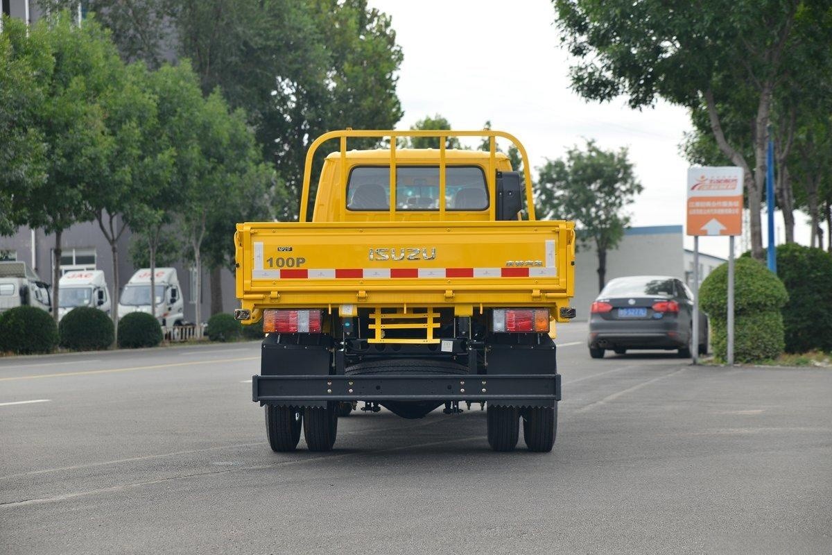  庆铃五十铃轻卡 100P 4x2 QL1043BUHW