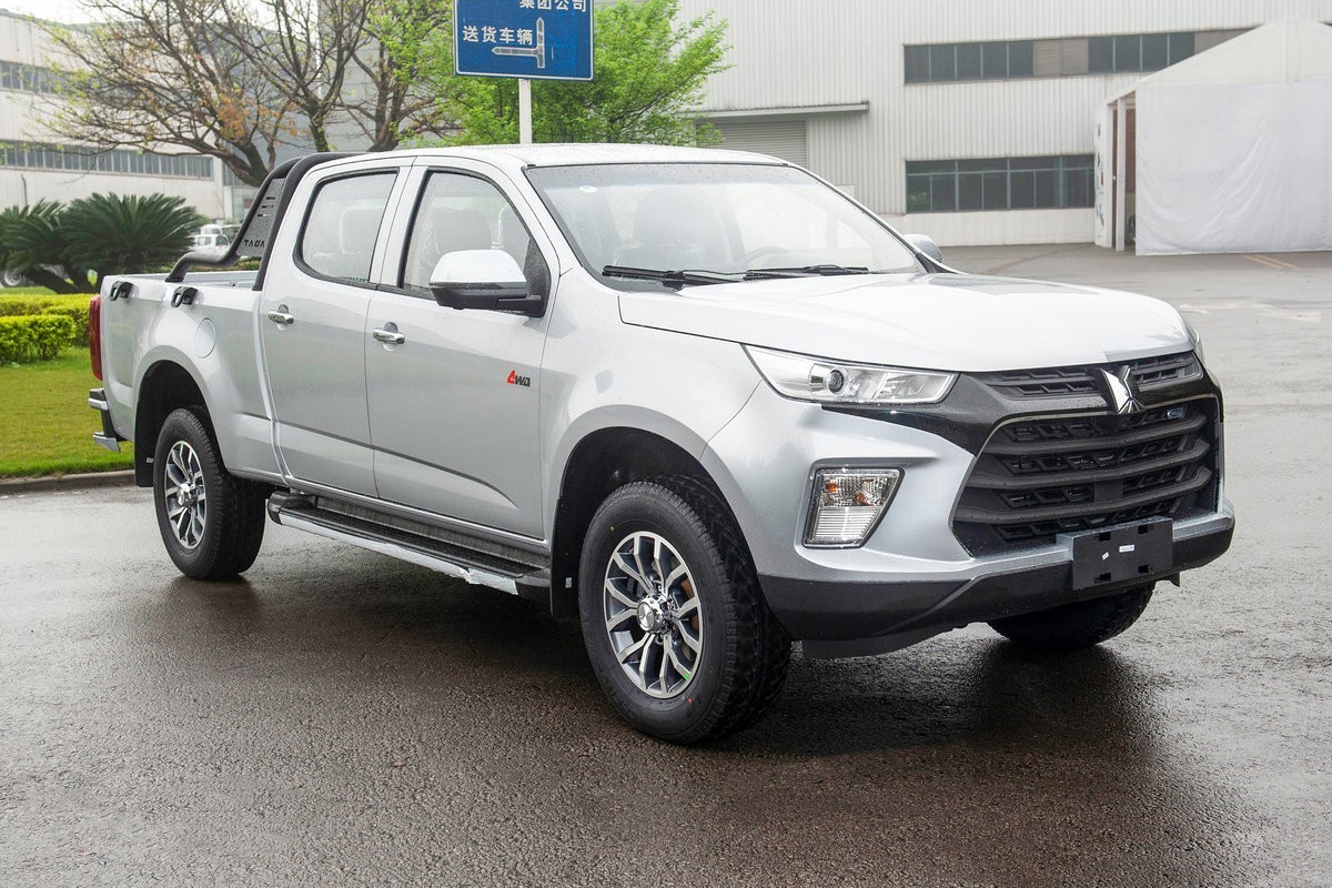 新品：庆铃 ISUZU 4X2 实用卡车双舱欧 VI QL1030CZHW