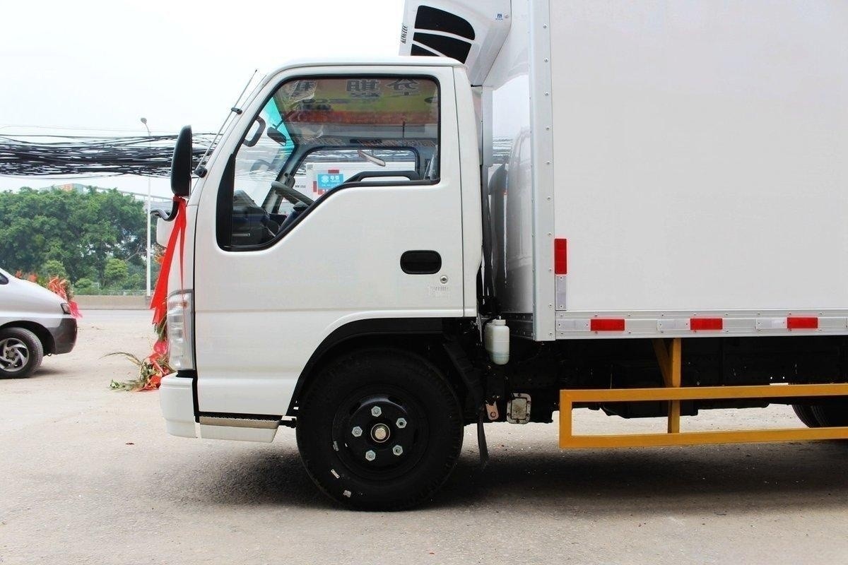 庆铃五十铃冷藏车 100P 4x2 QL5040XLCBUHAJ