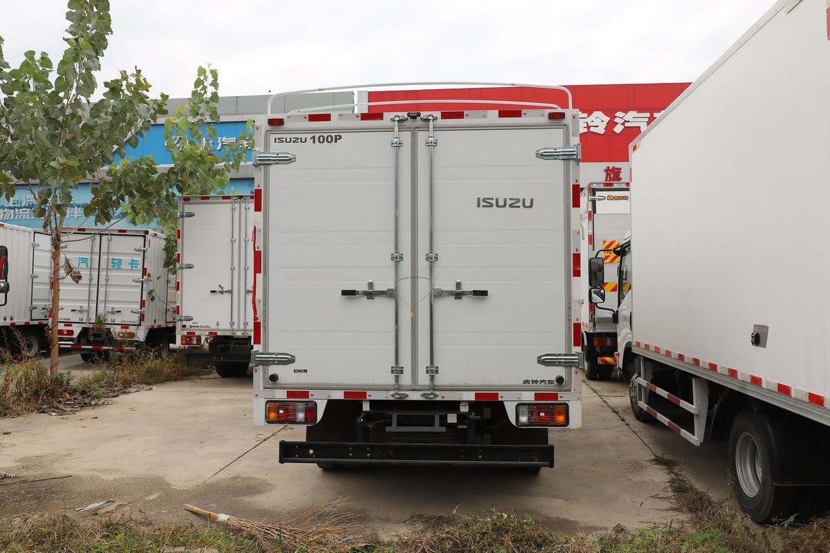  庆铃 五十铃 StakeTruck KV100 4x2 QL5043CCYMVHA