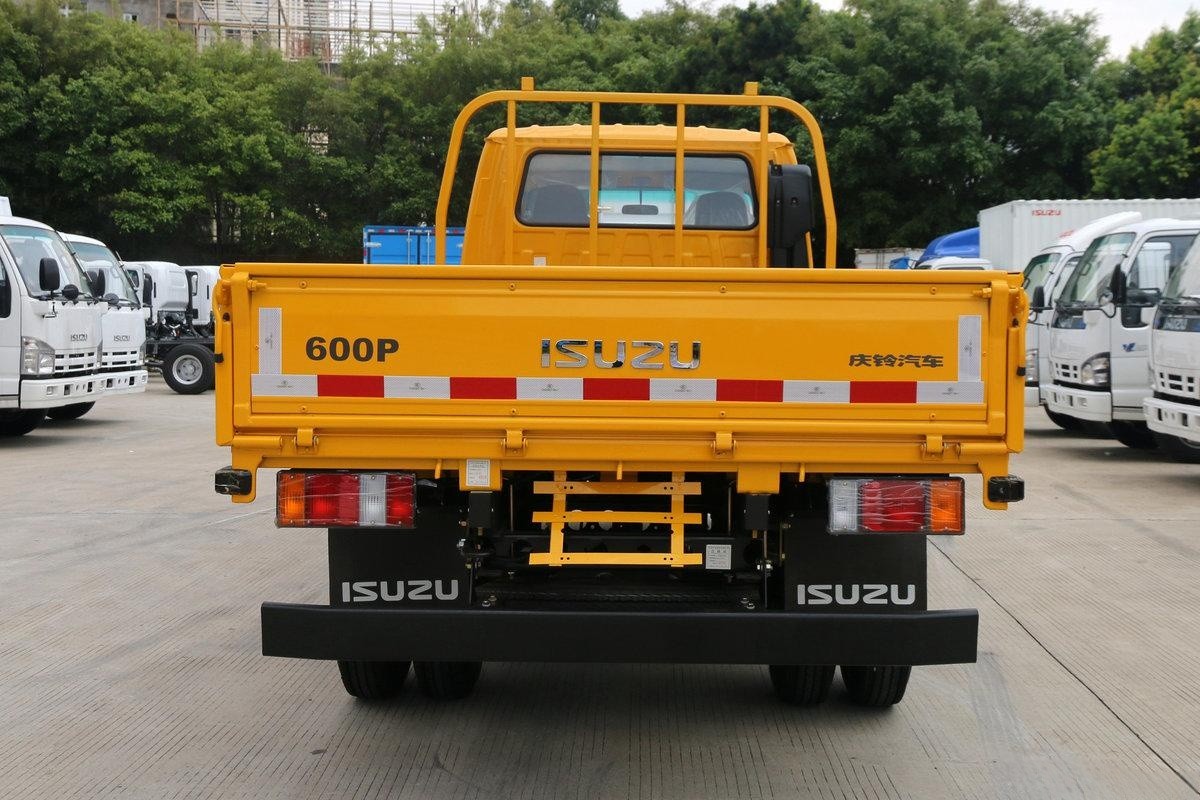  庆铃五十铃 600P 4x2 轻卡 QL1060A5HW
