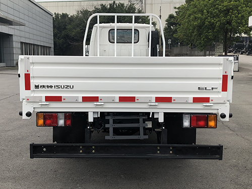 庆铃五十铃轻卡 100P 4x2 QL1041MVHA