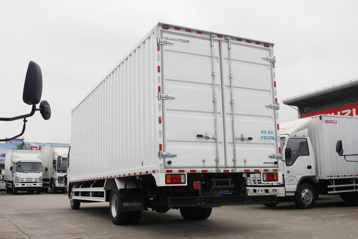  庆铃五十铃 190PS 厢式货车 700P 4x2 QL5100XXYA8PA
