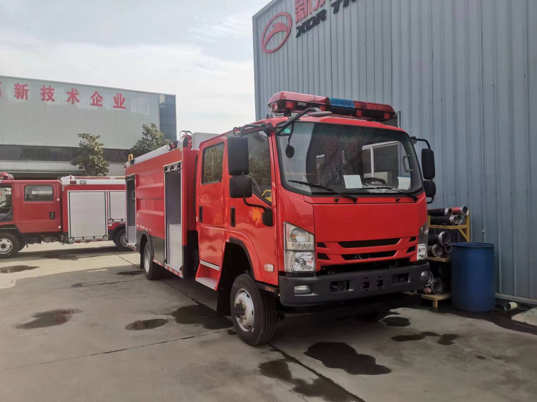 庆铃五十铃 4X2 4000L 消防车 E6